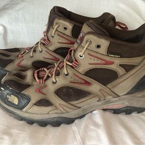 North Face gore-Tex waterproof mens hiking boots, size 10.5